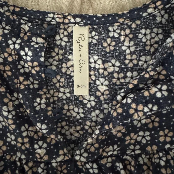 Rylee + Cru Navy and Cream Floral Romper with Headband - Picture 4 of 6